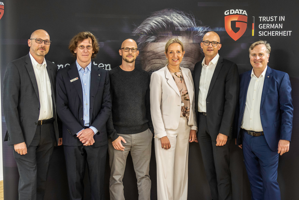 Tatkräftige Verstärkung für den Kampf gegen Cyberkriminalität - G Data Mitglied bei eurobits e.V. Tatkräftige Verstärkung für den Kampf gegen Cyberkriminalität - G Data Mitglied bei eurobits e.V.